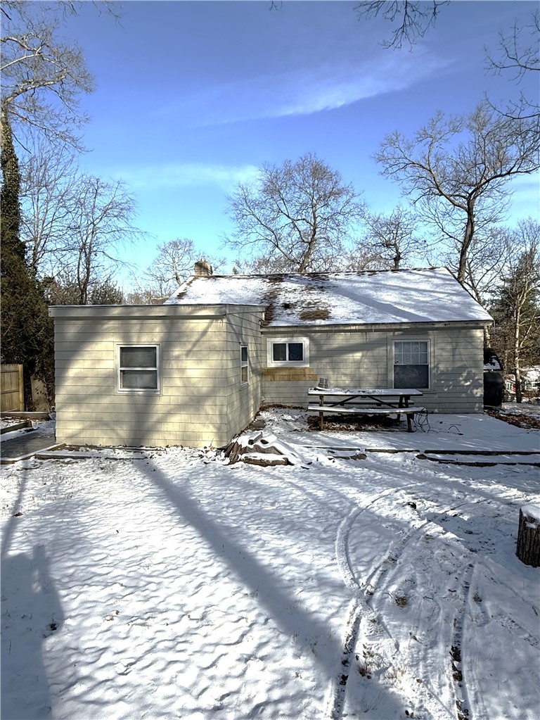 212 Farnum Pike