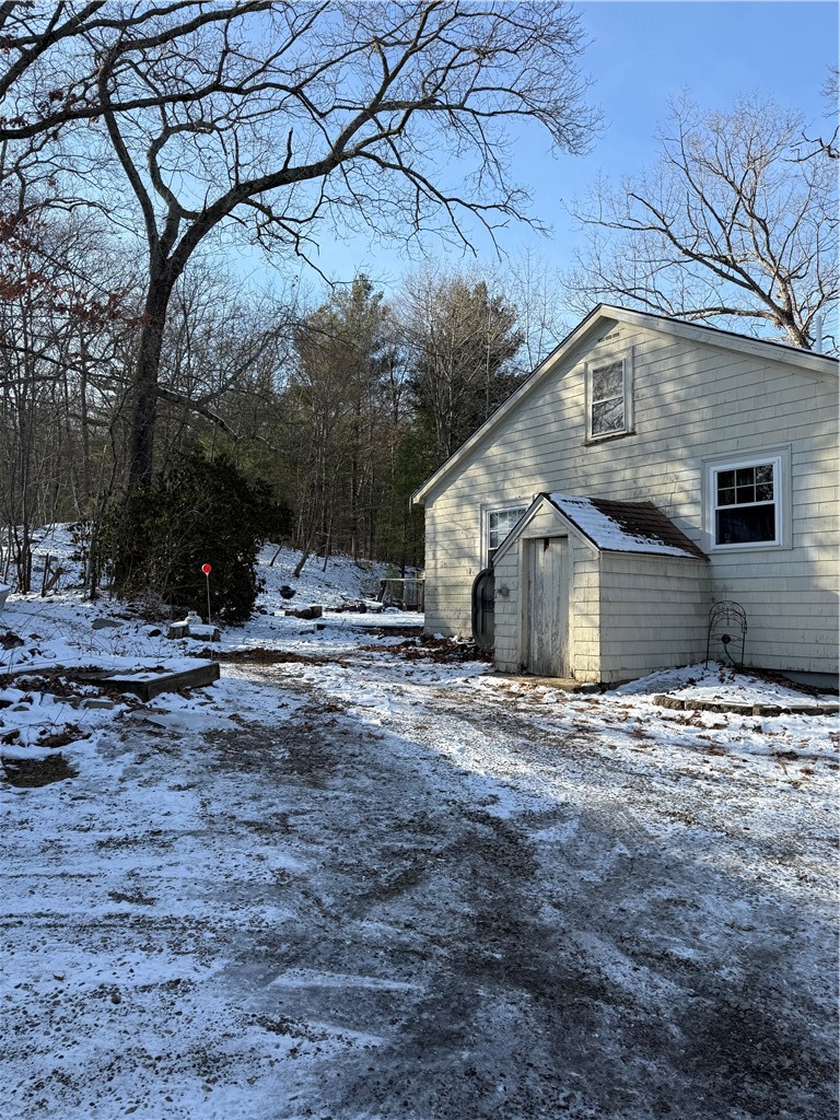 212 Farnum Pike