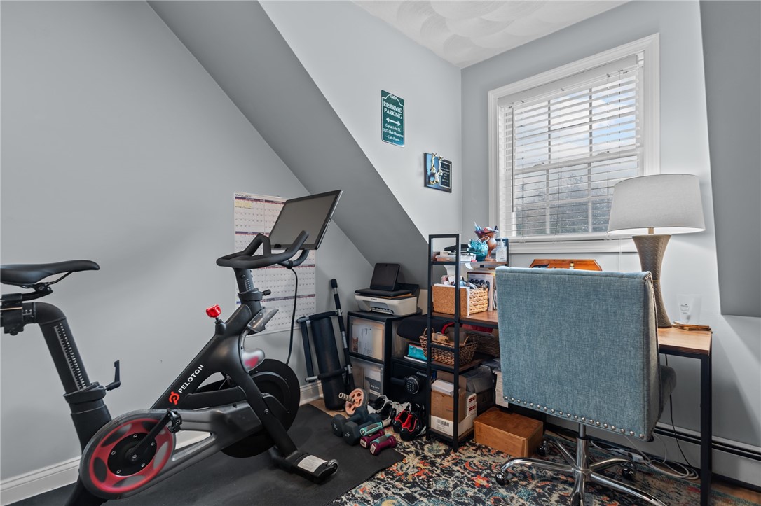 2792 Victory Highway