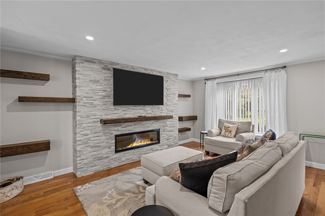 2 Tamarac Drive A