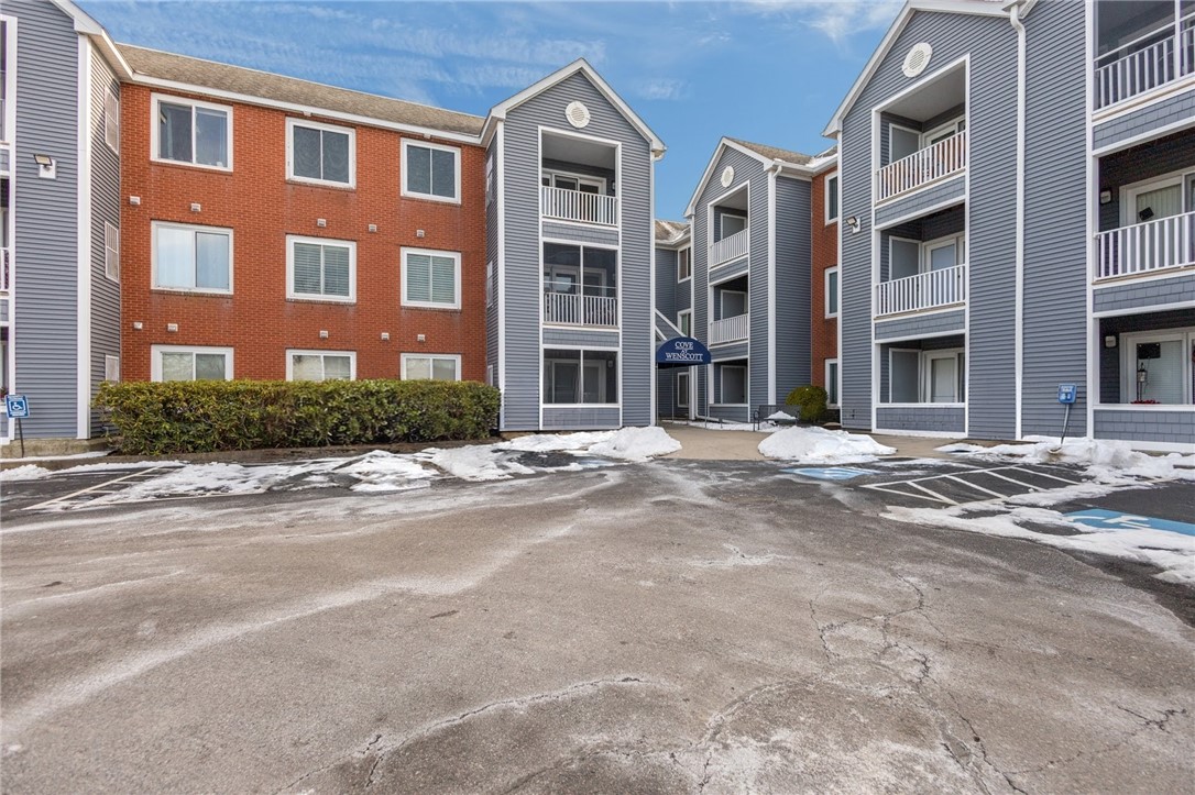 1800 Douglas Avenue 310