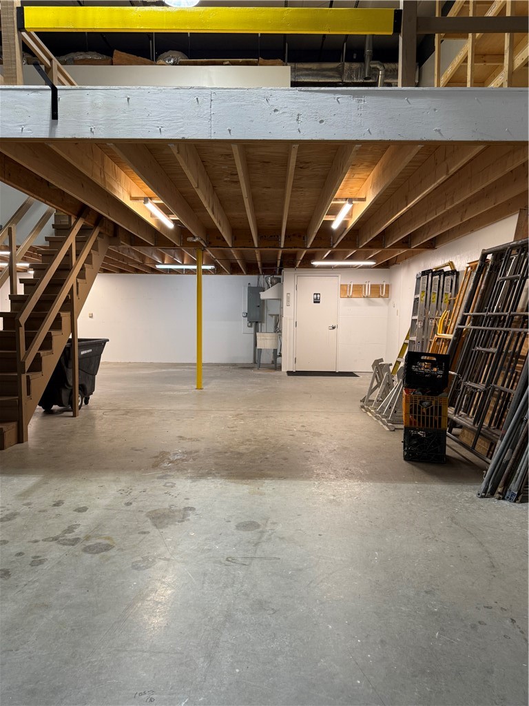 47 Cedar Swamp Road 12