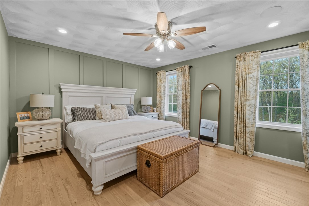 81 Golden View Drive