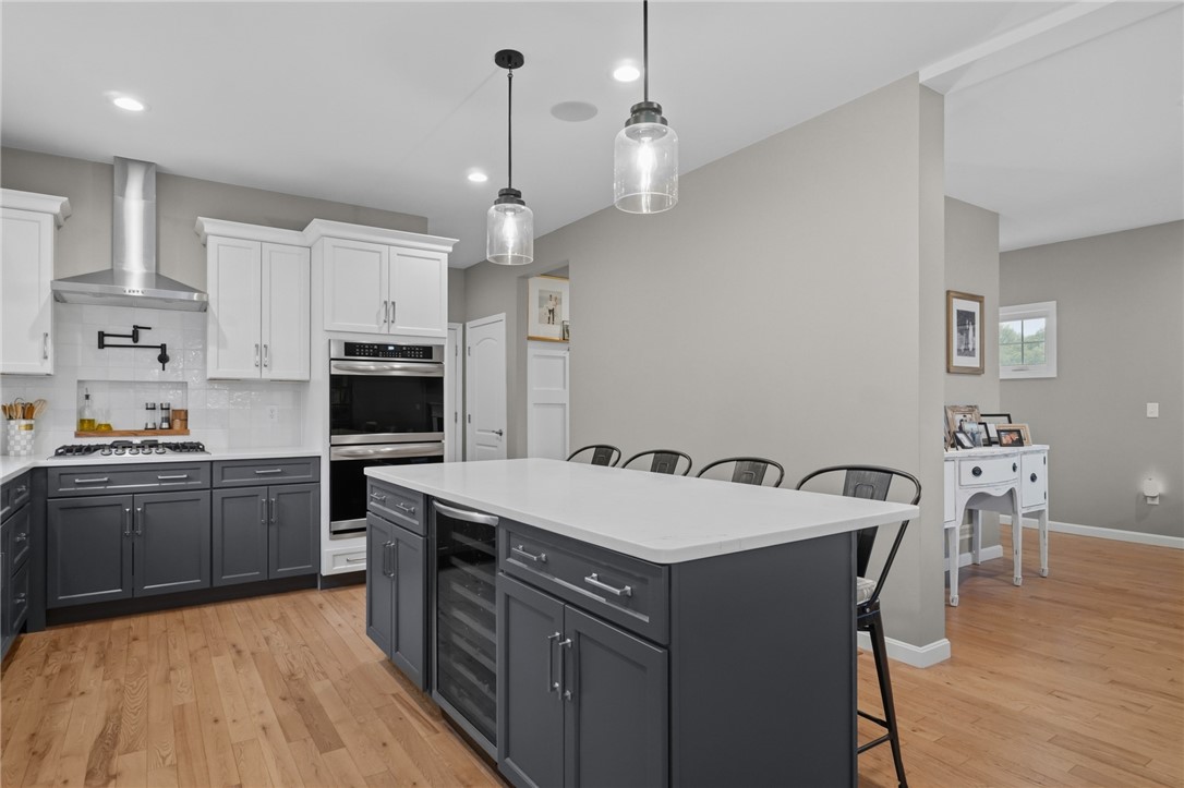 81 Golden View Drive