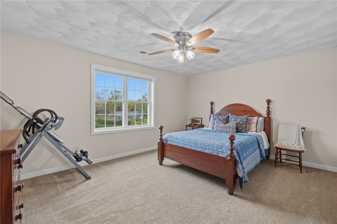 81 Golden View Drive