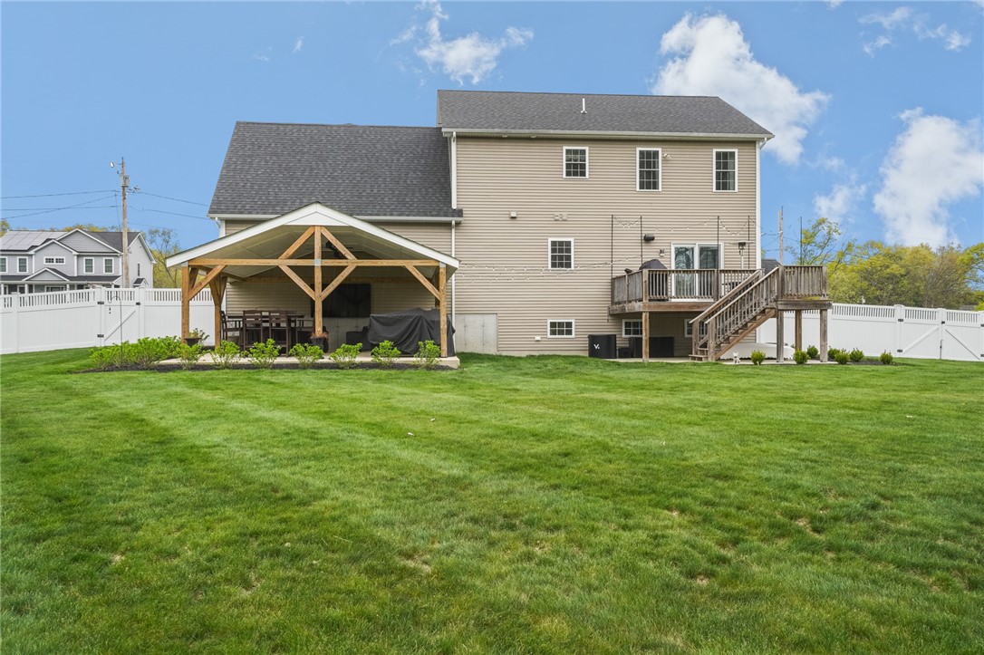 81 Golden View Drive