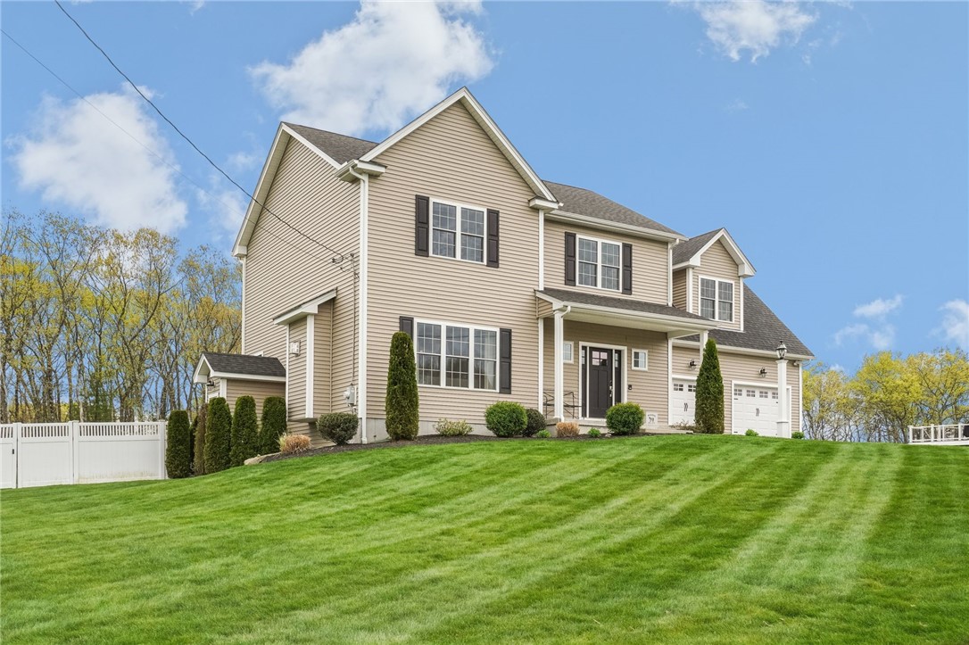 81 Golden View Drive
