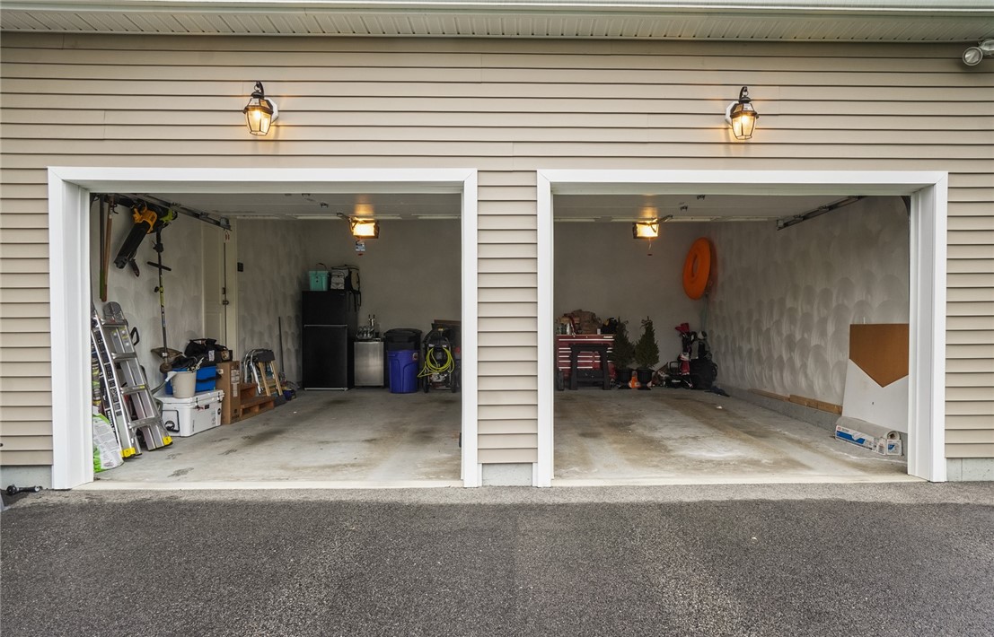 81 Golden View Drive