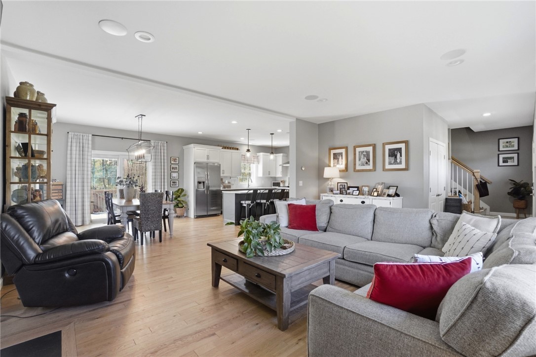 81 Golden View Drive
