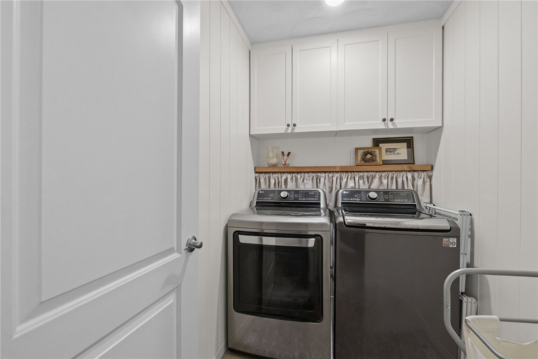 81 Golden View Drive