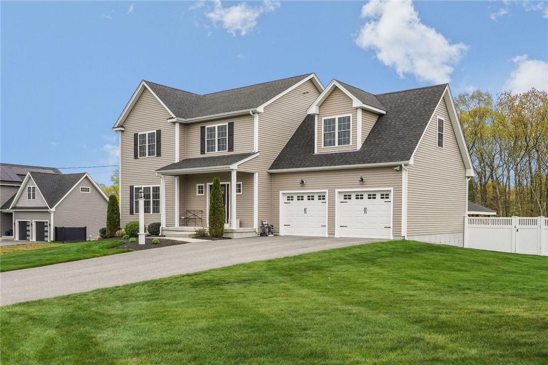 81 Golden View Drive