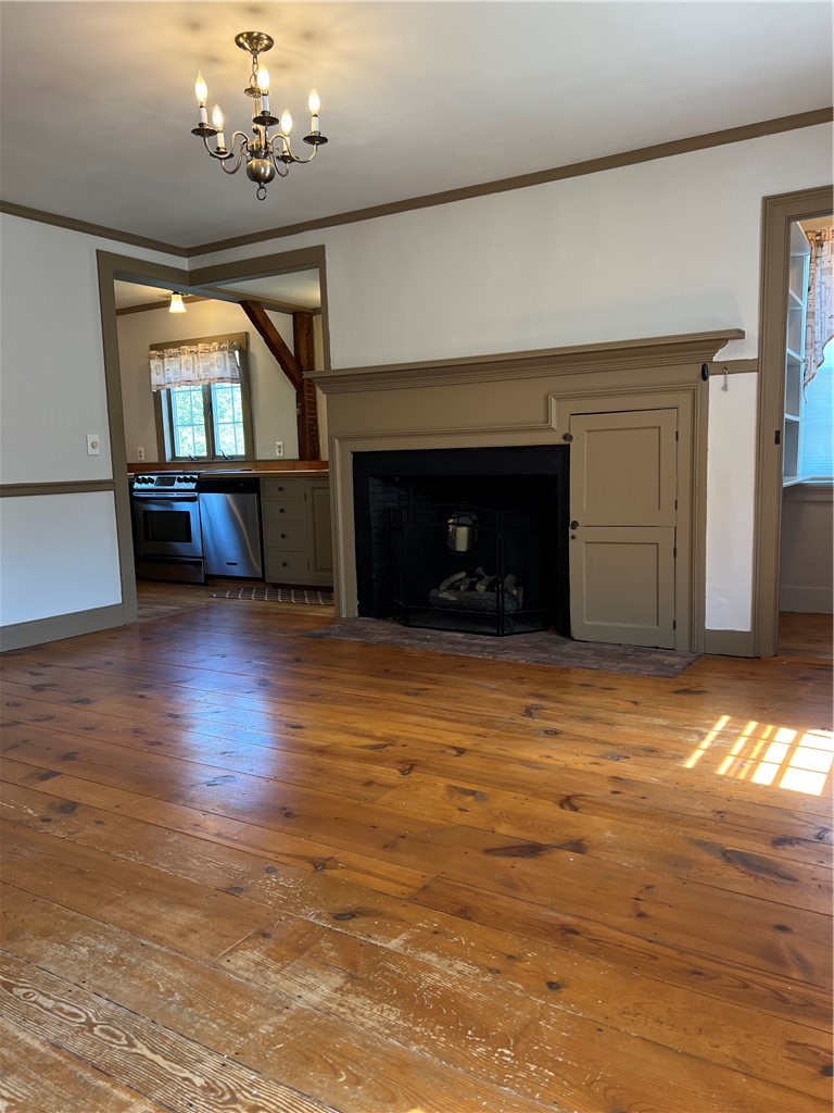 189 Danielson Pike