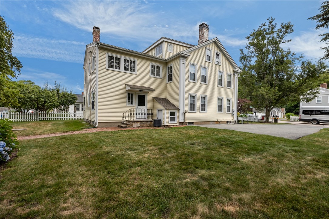 189 Danielson Pike