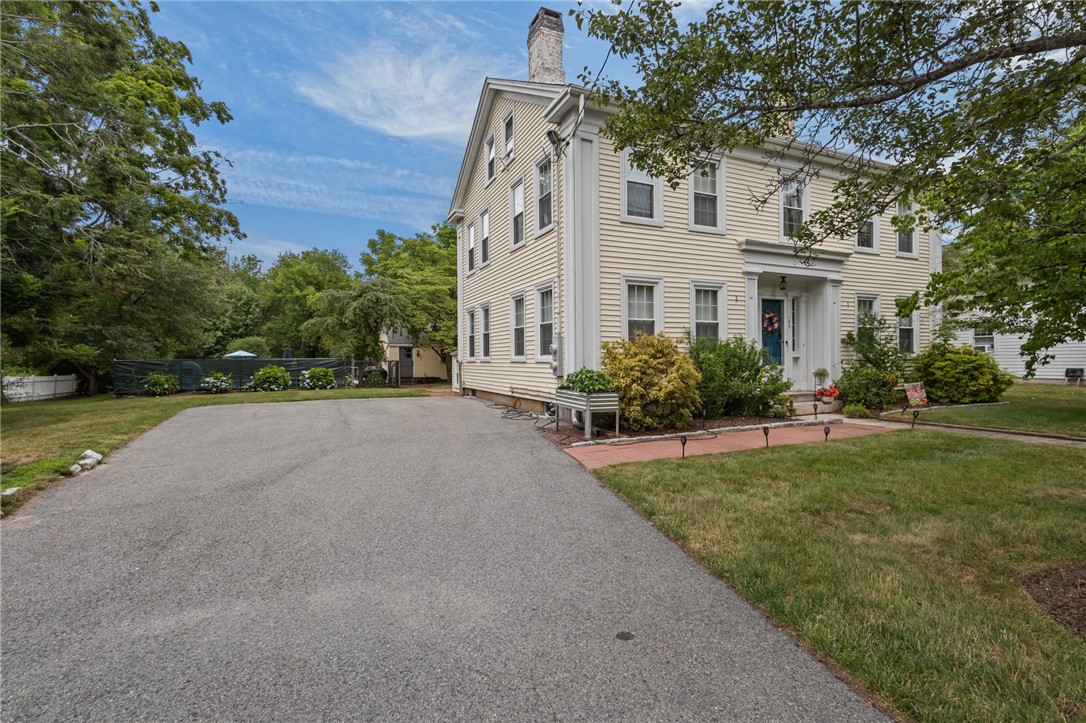 189 Danielson Pike