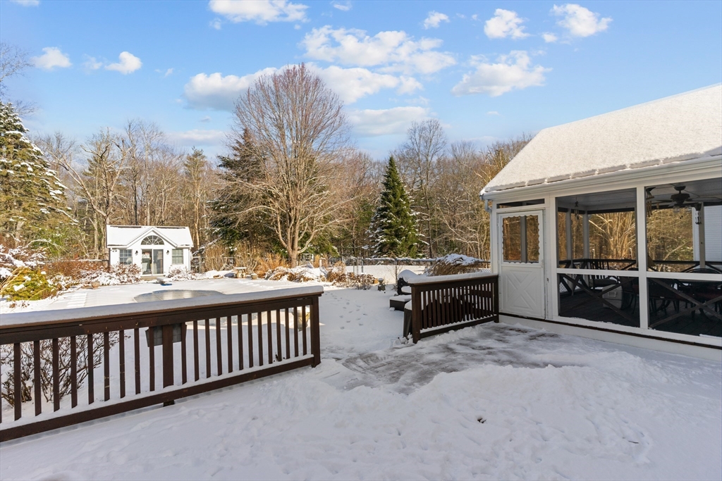 16 Shannon Ln