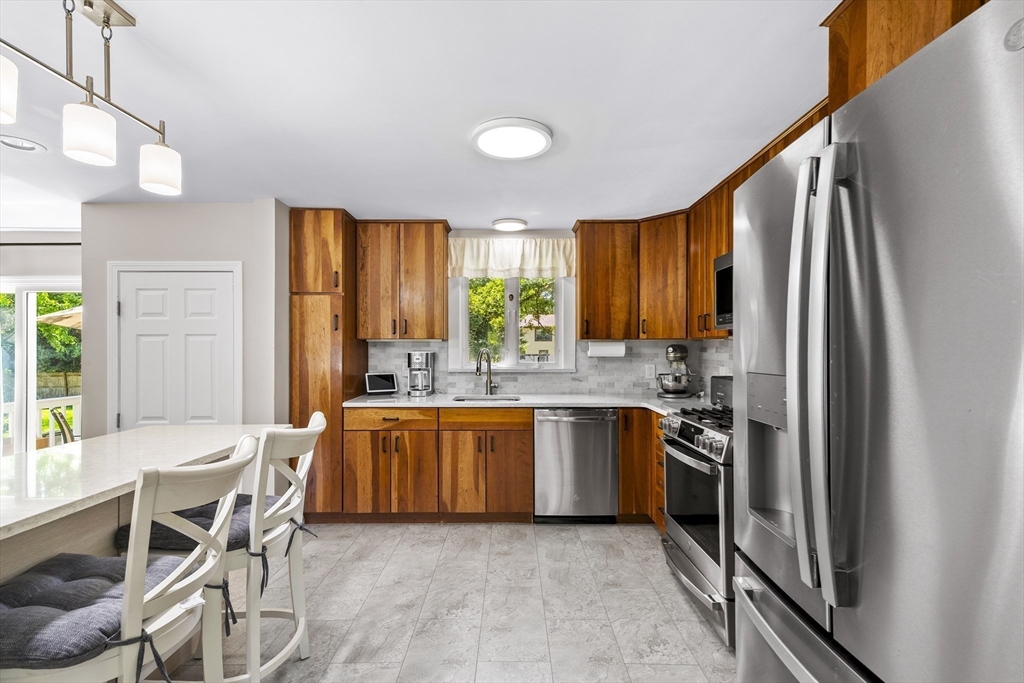 73 Fruit St