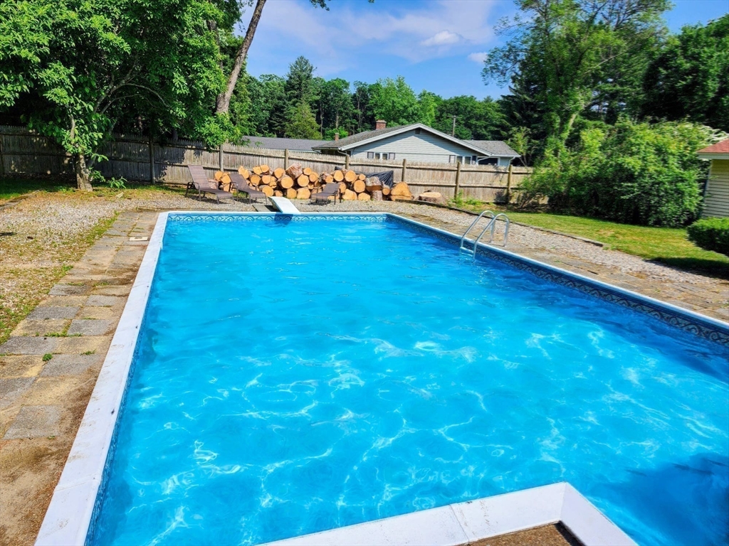 58 Cynthia Rd