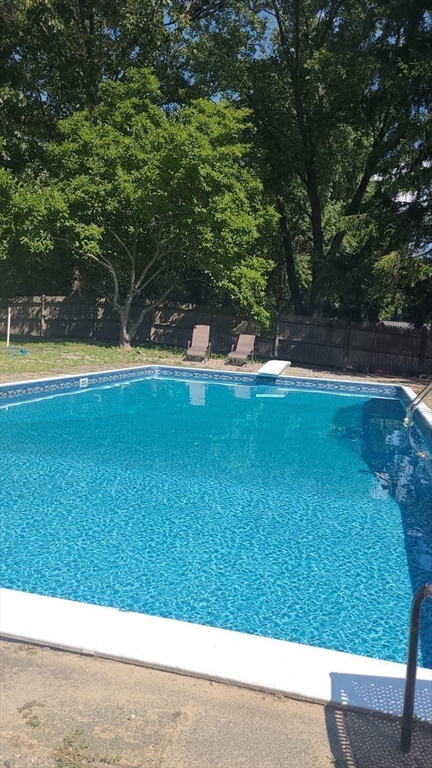 58 Cynthia Rd