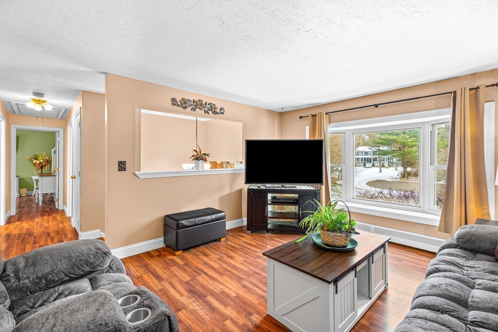 26 Barrows Ct