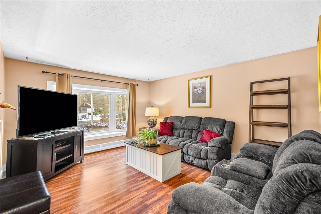 26 Barrows Ct