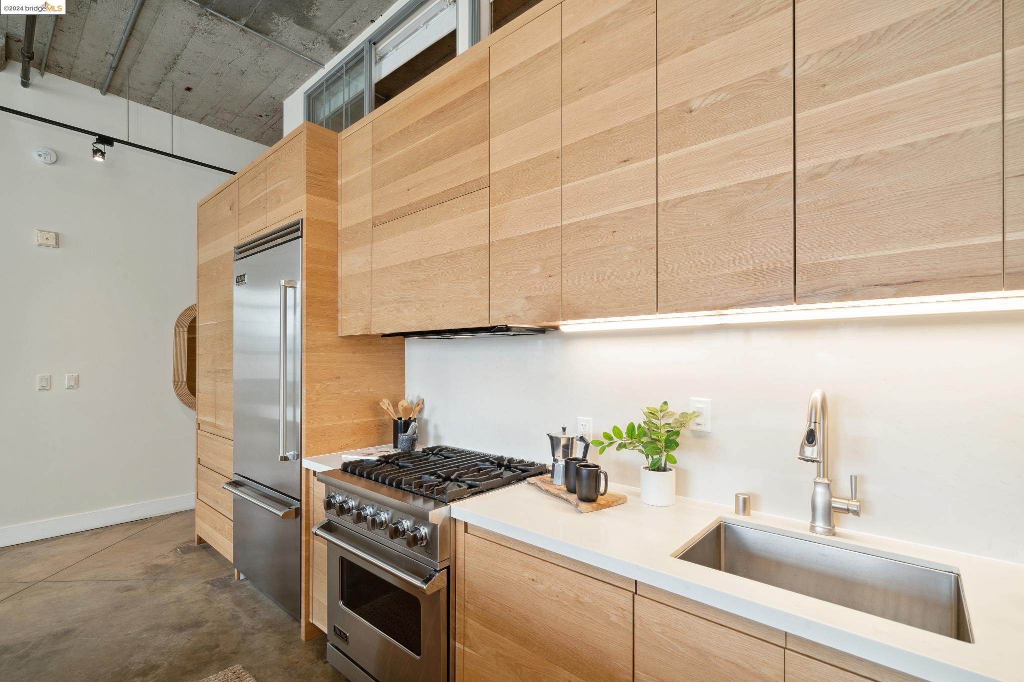 201 4Th St # 304