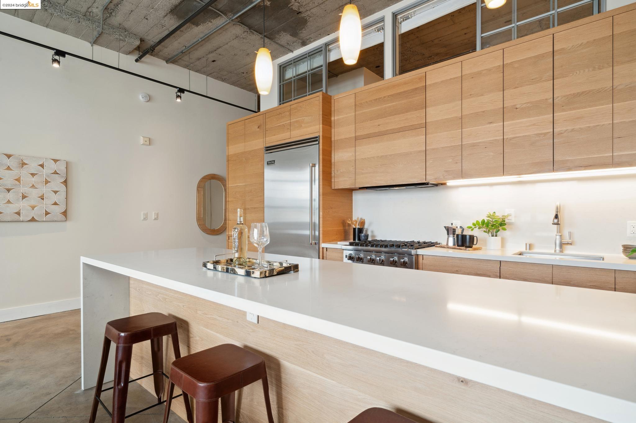 201 4Th St # 304