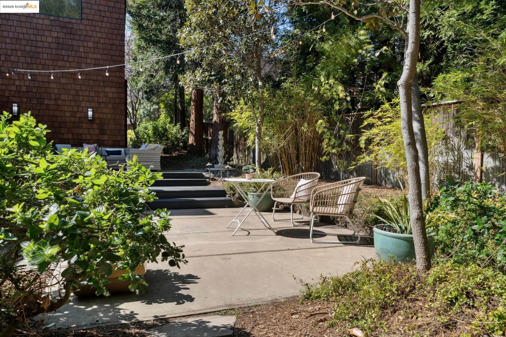 1845 Soaproot Ct