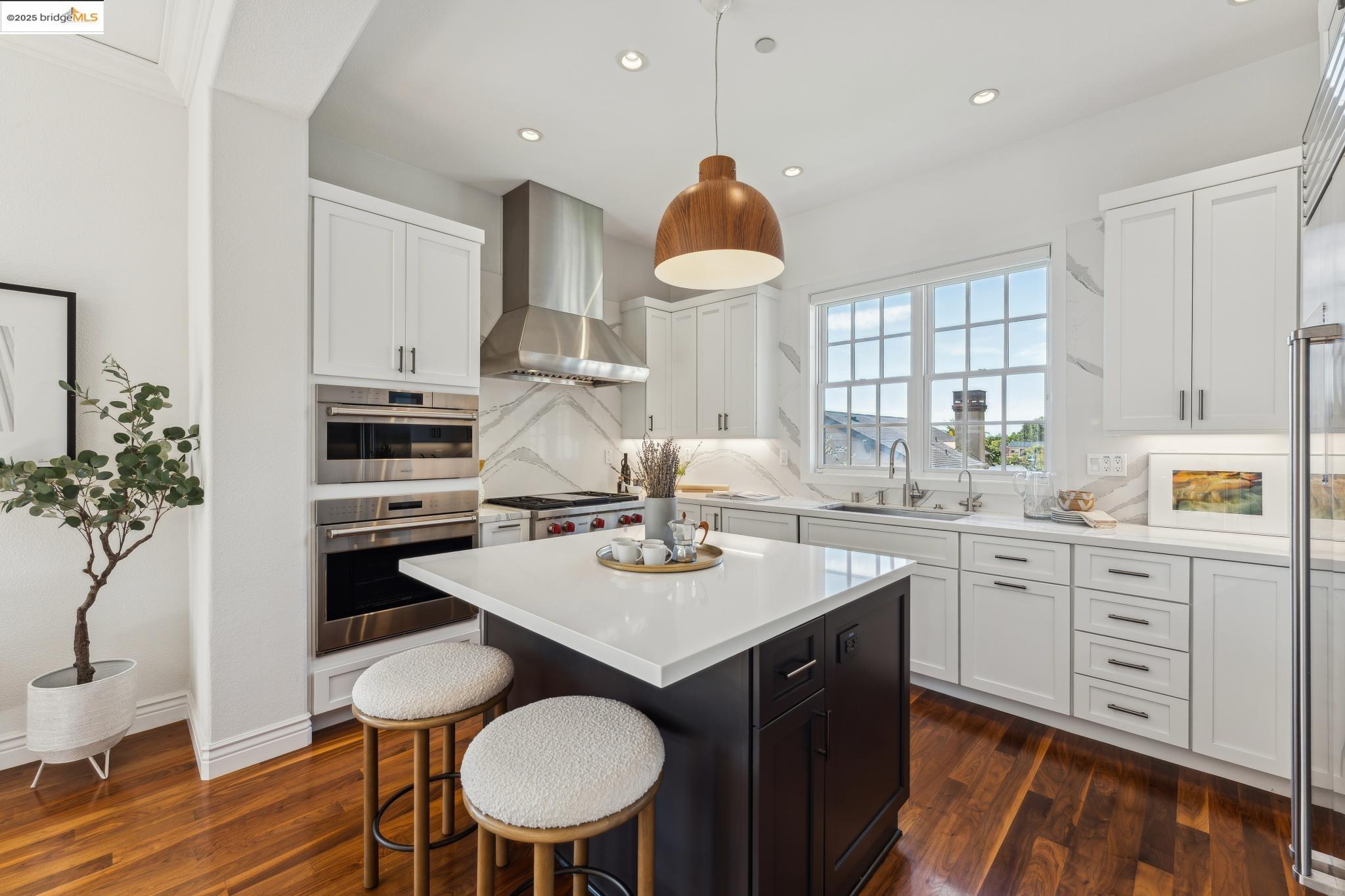 18 Woodside Glen Ct