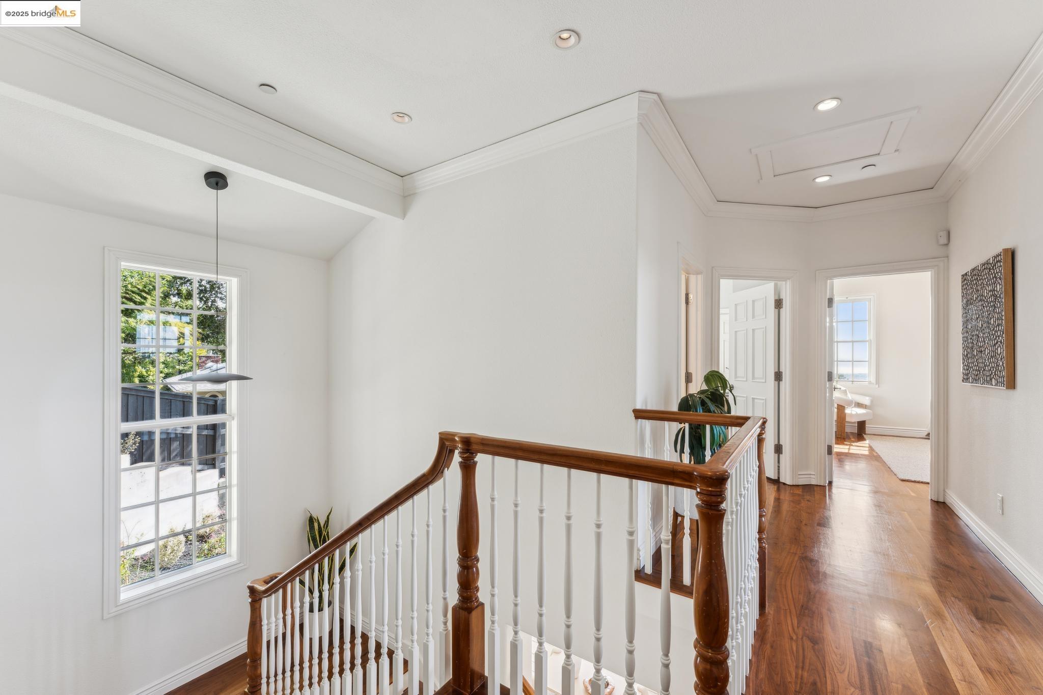 18 Woodside Glen Ct