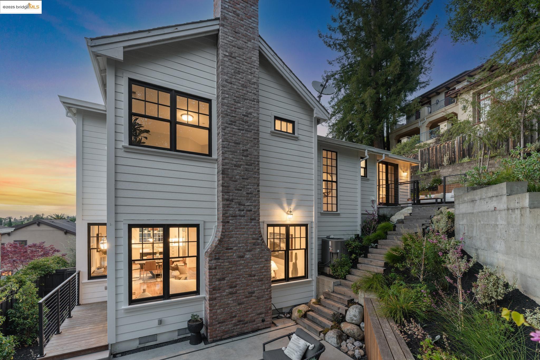 18 Woodside Glen Ct