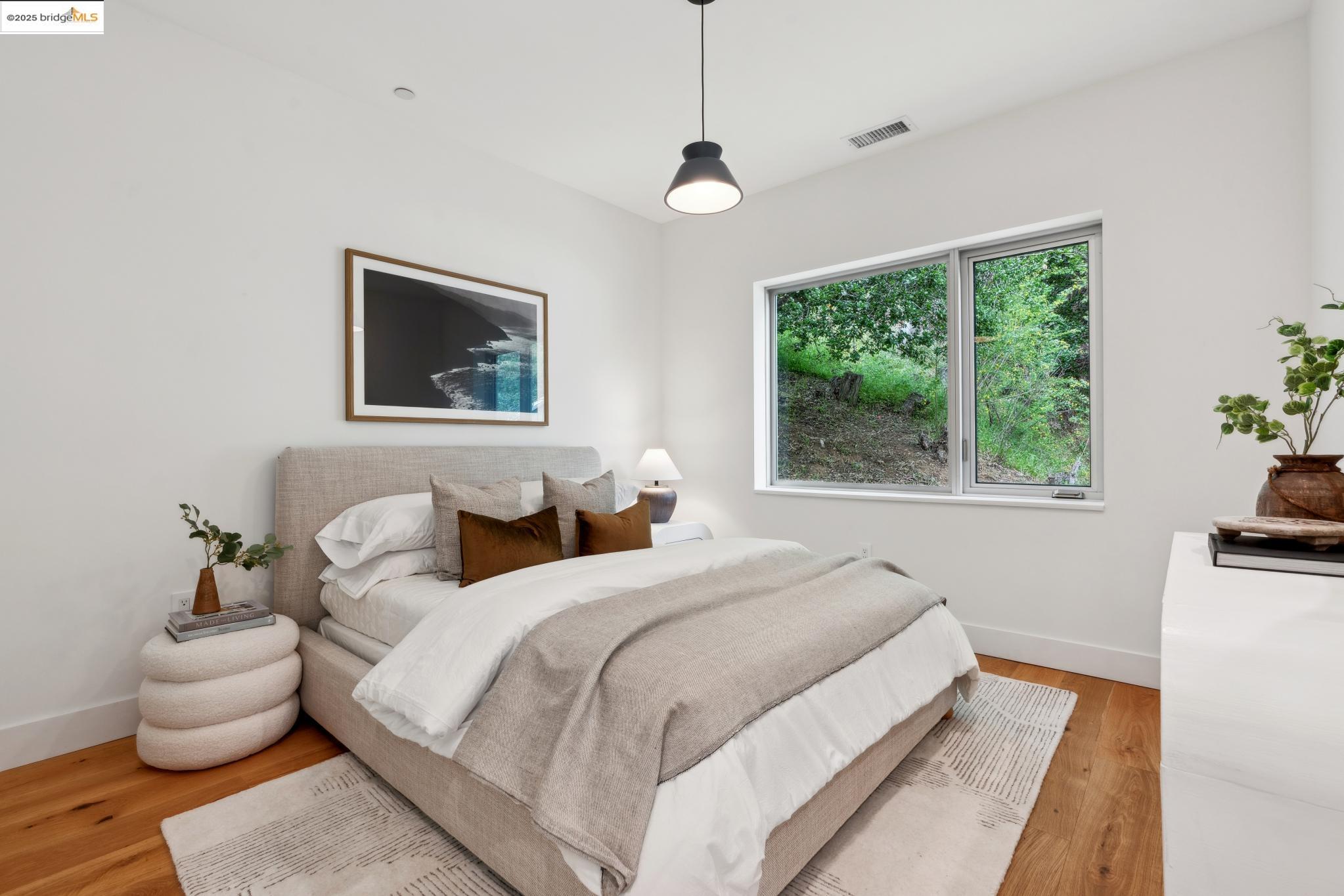 4241 Maple Ave