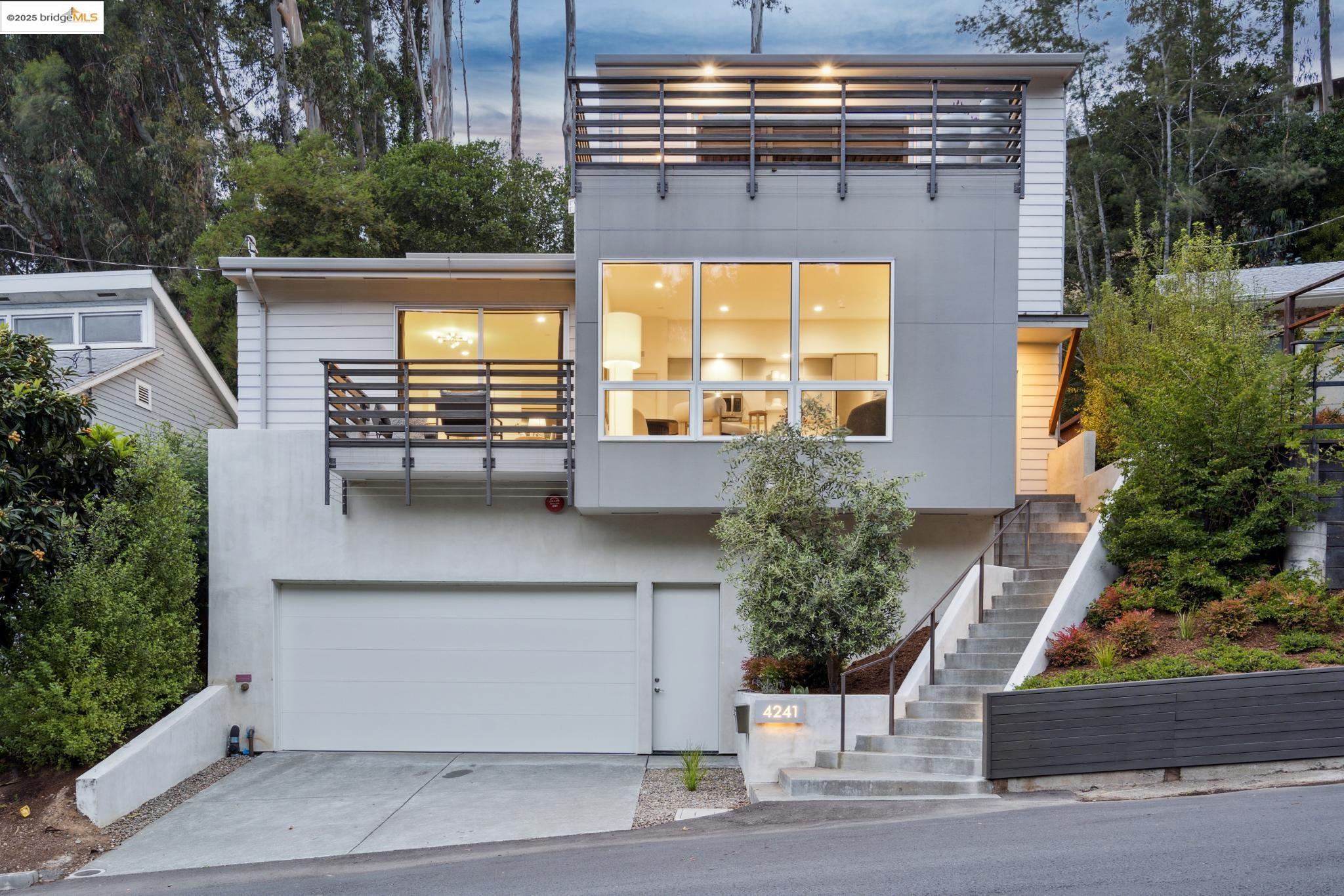 4241 Maple Ave