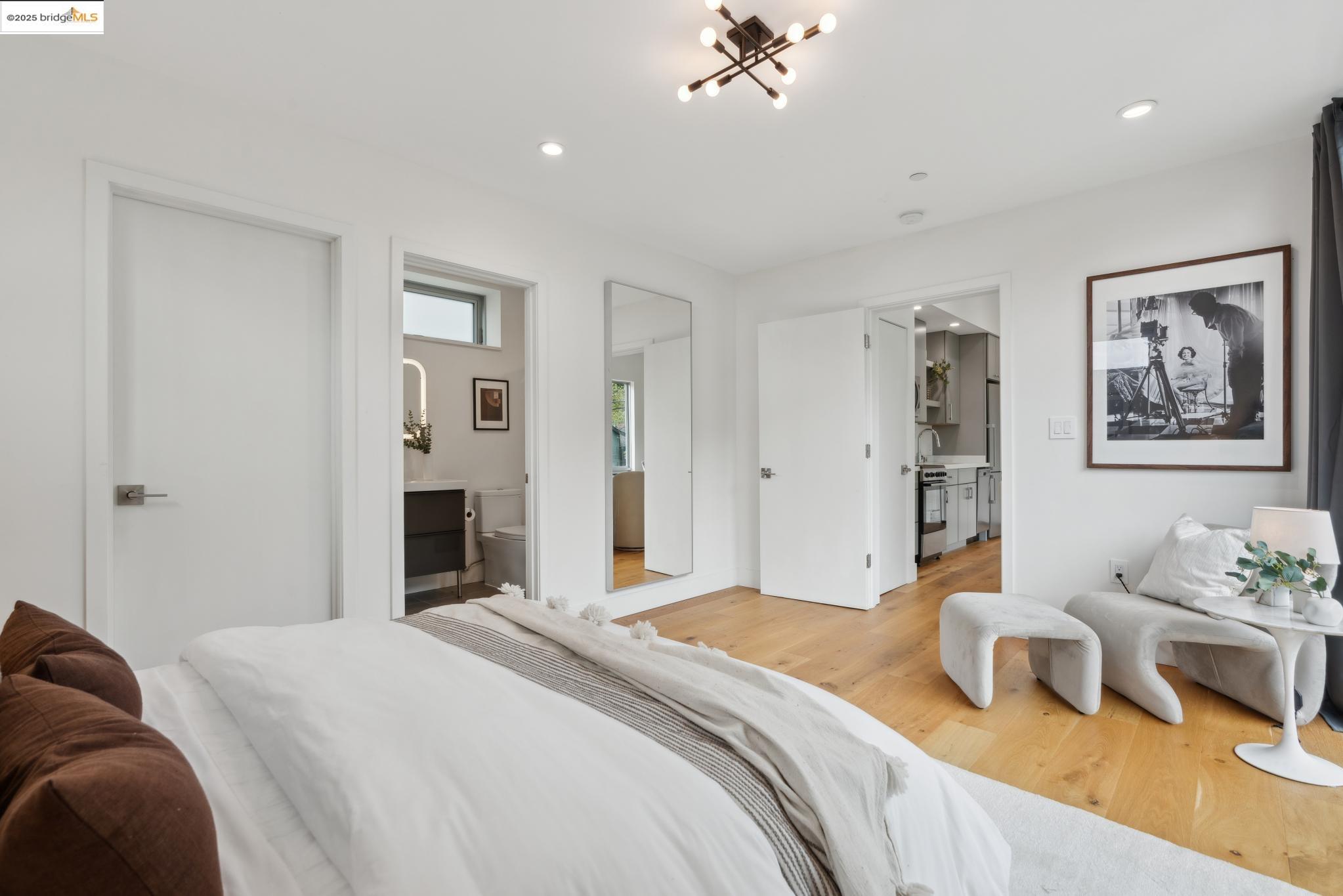 4241 Maple Ave