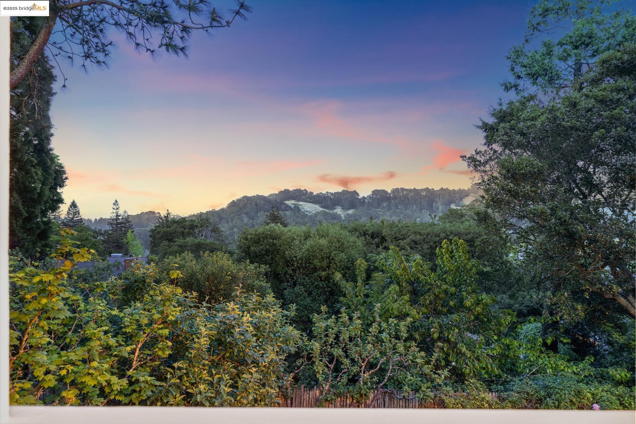 1025 Creston Rd