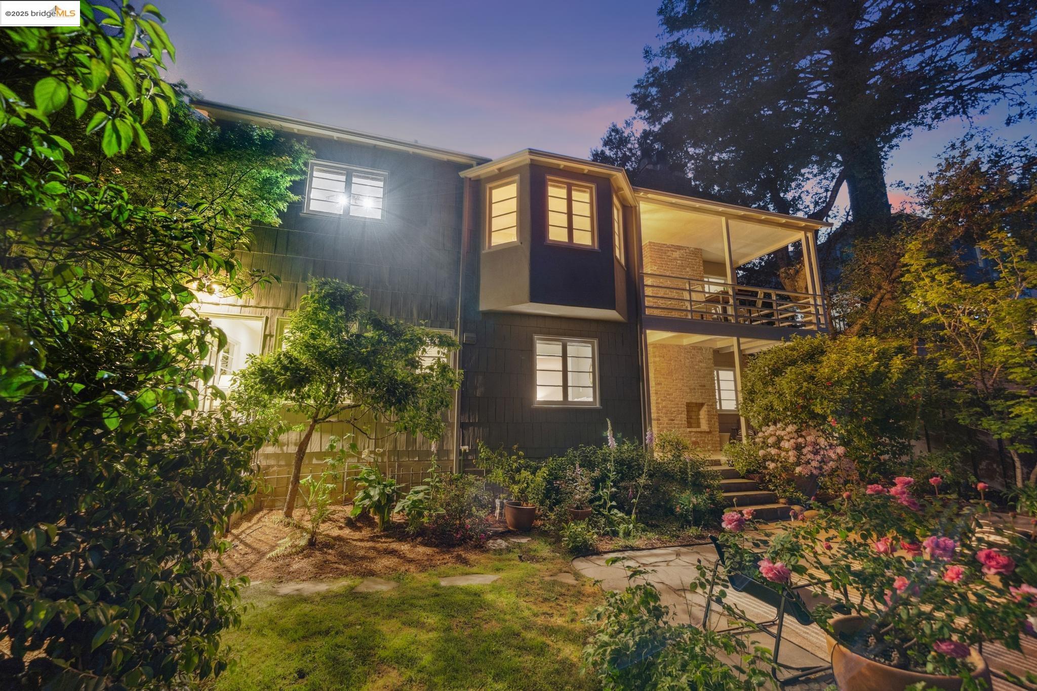 1025 Creston Rd