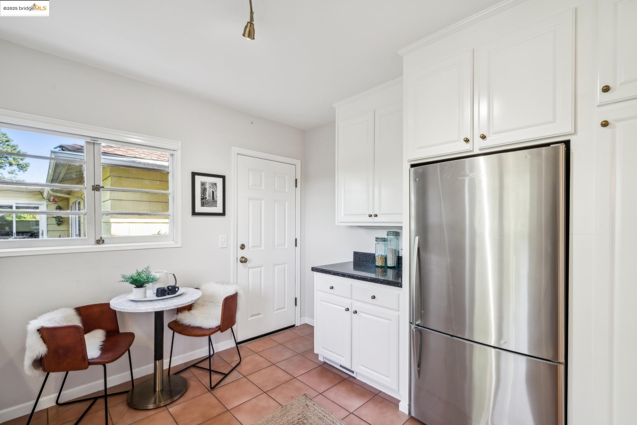 1025 Creston Rd