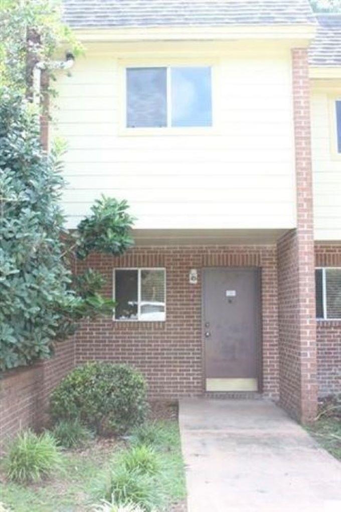 2731 S Blairstone Road Unit: 101