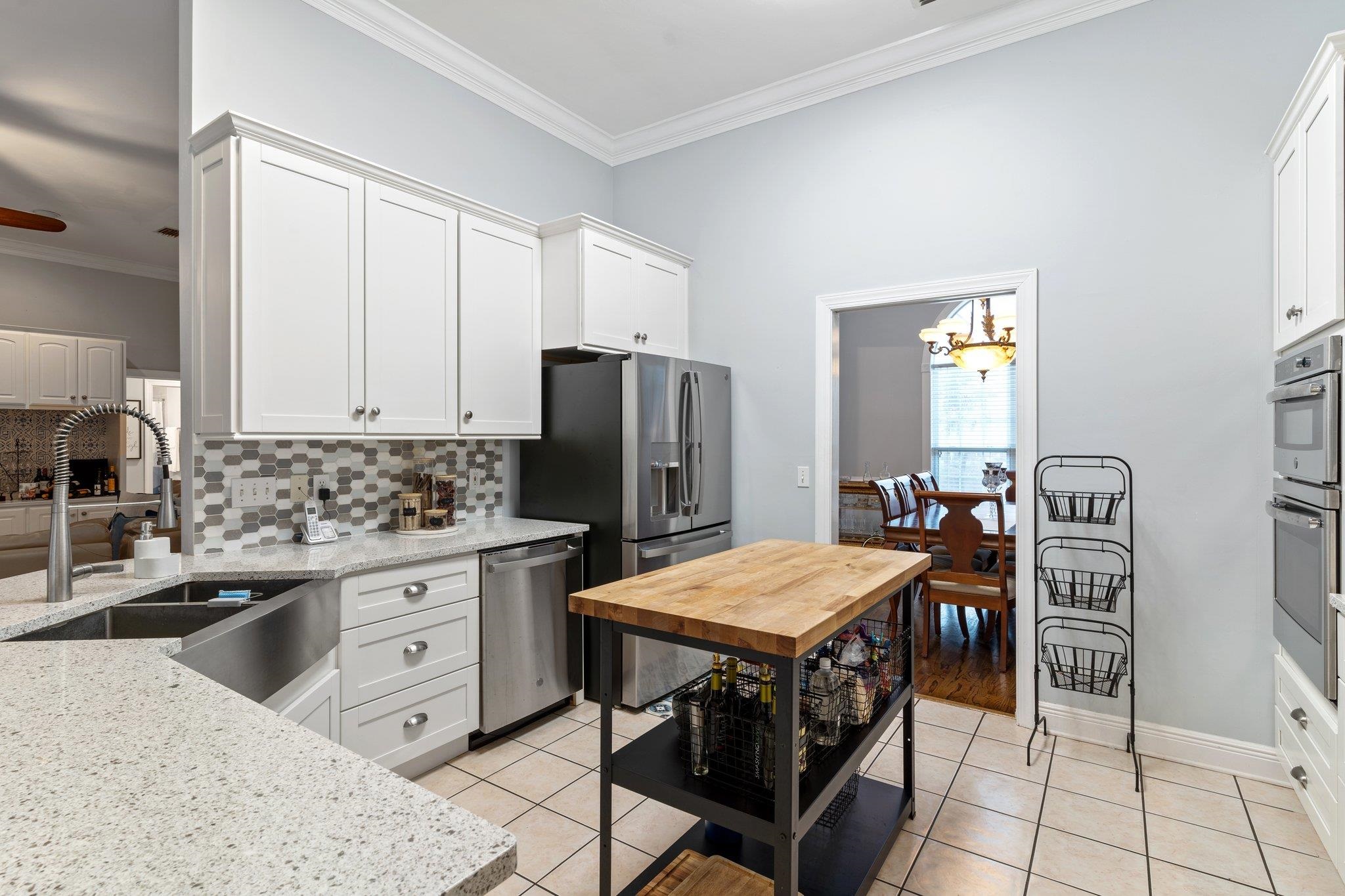 5140 Centennial Oak Circle