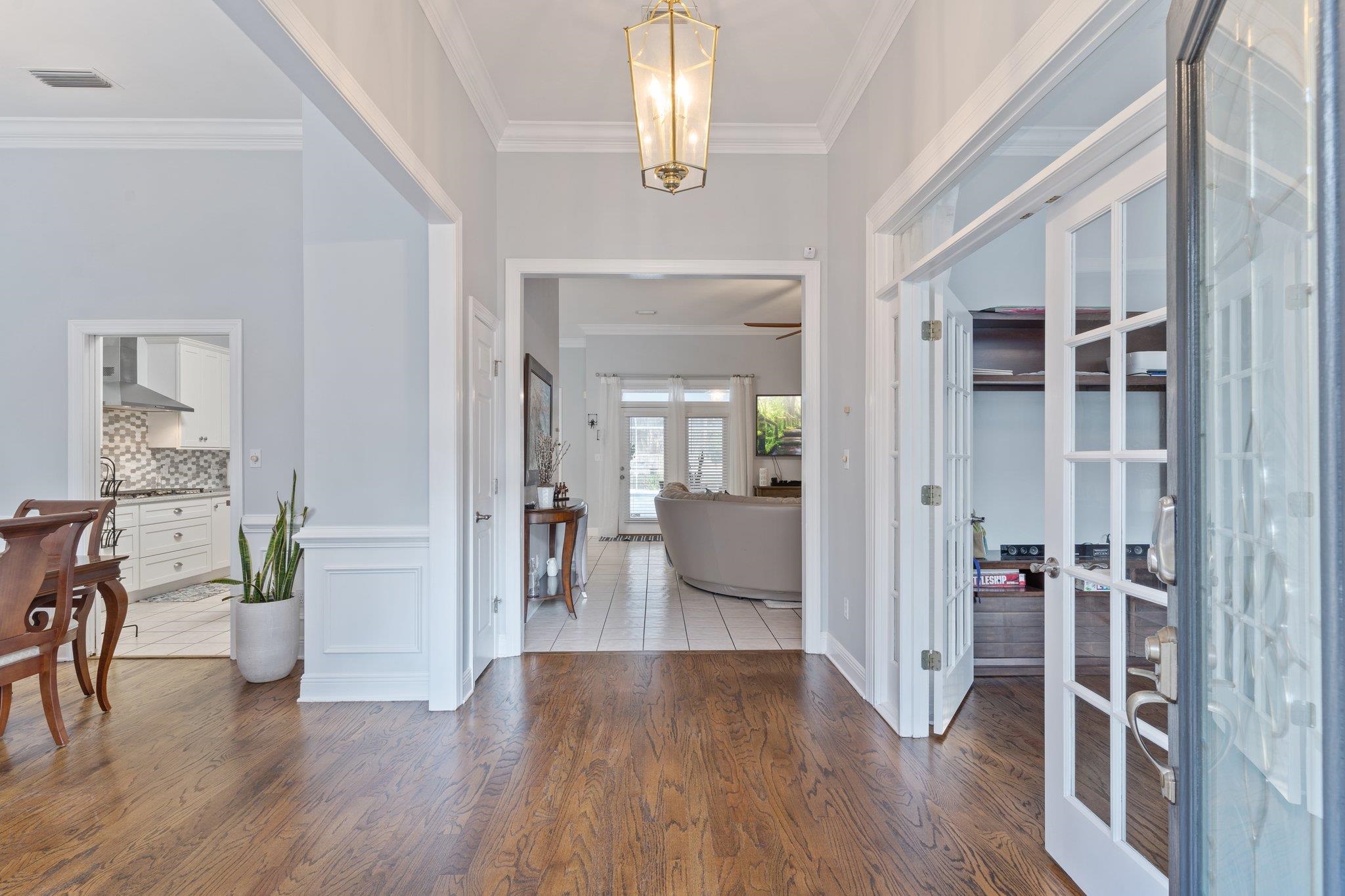 5140 Centennial Oak Circle