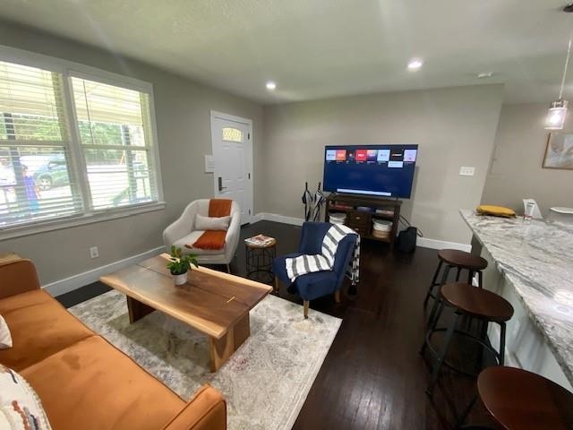 706 Glenview Dr Drive