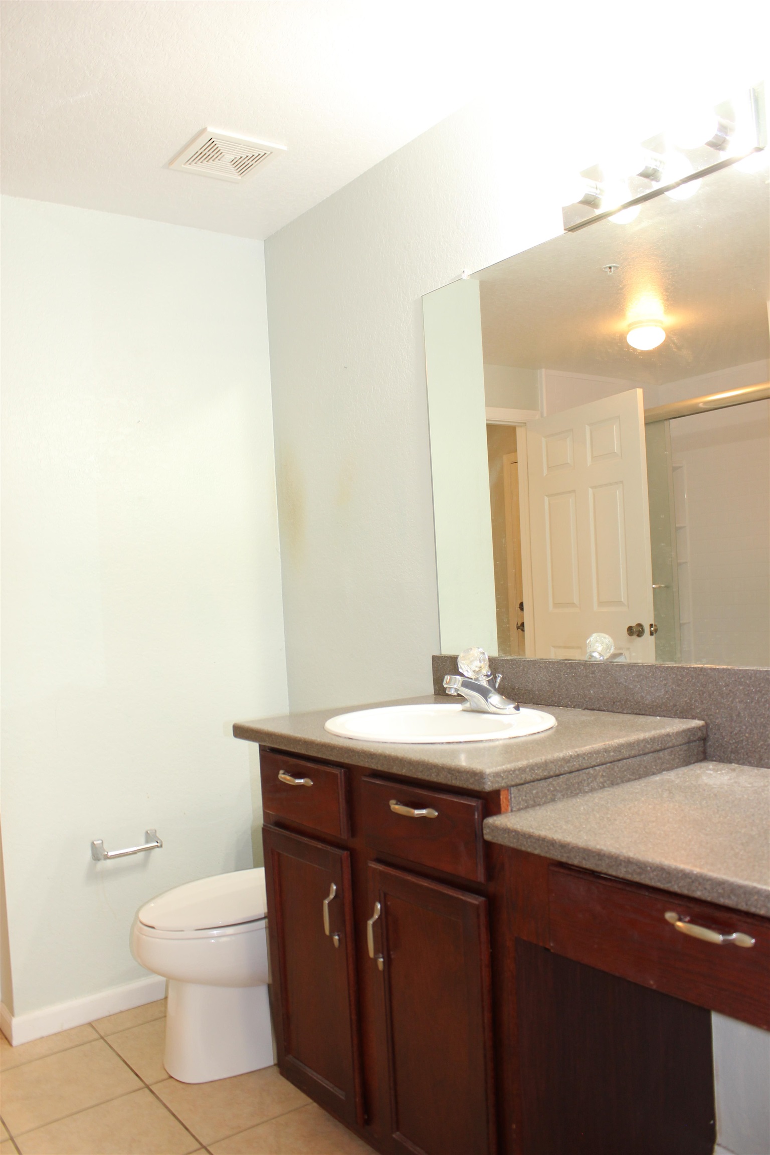 2801 Chancellorsville Drive Unit: 1302