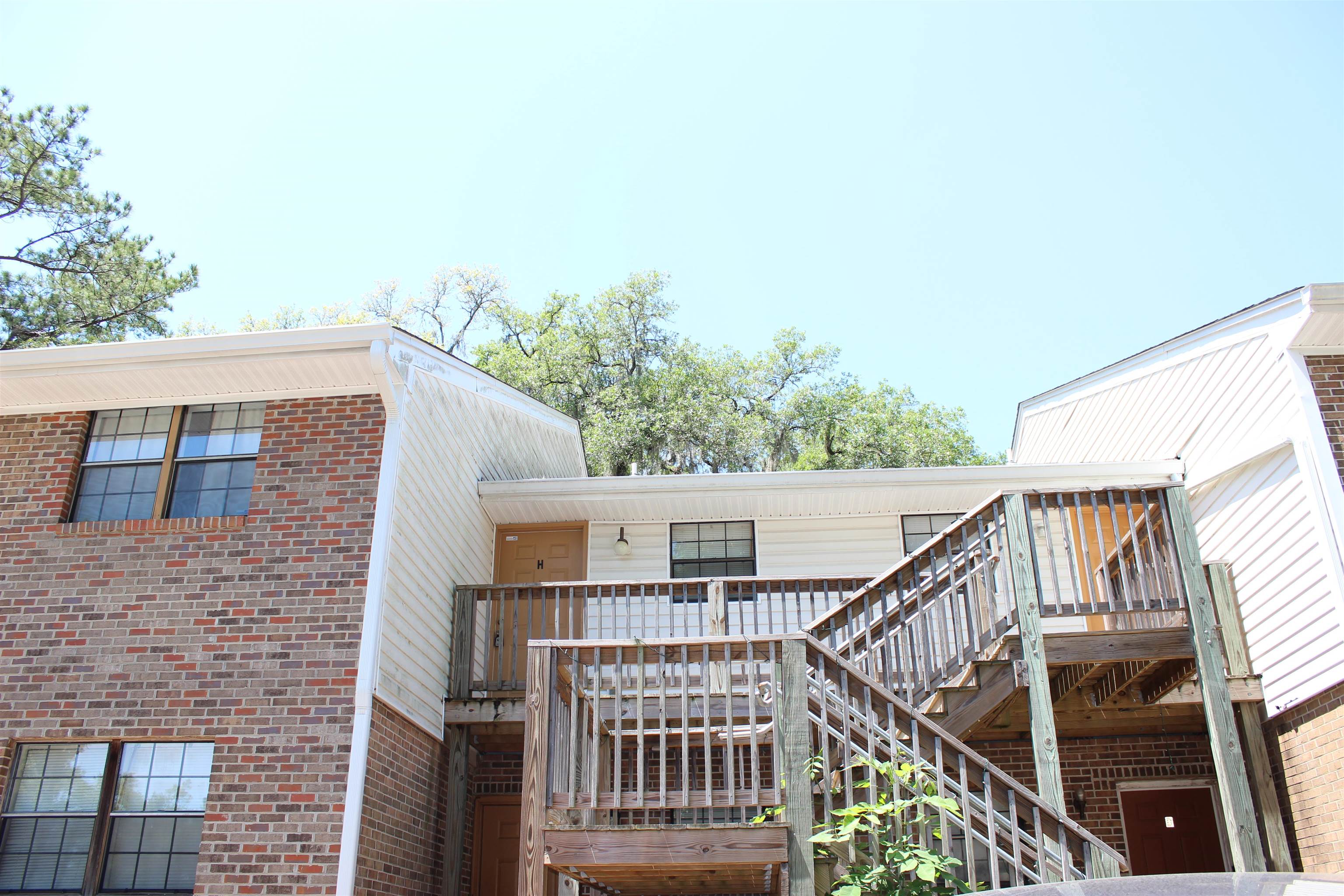 1102 Greentree Court Unit: H