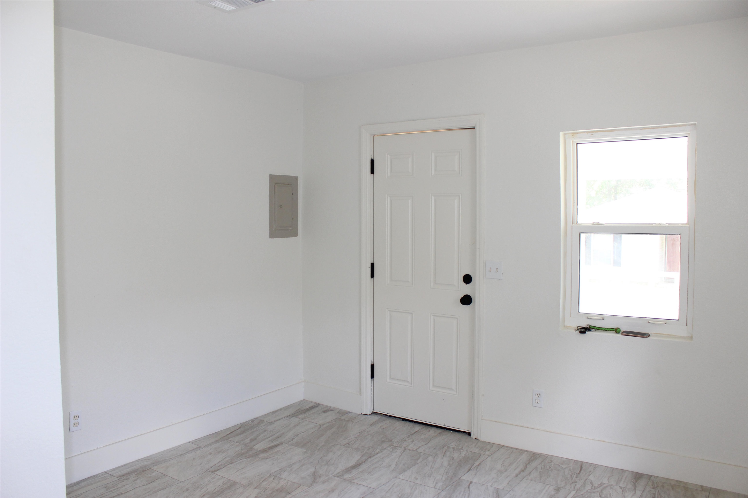 2141 Poppy Street Unit: -