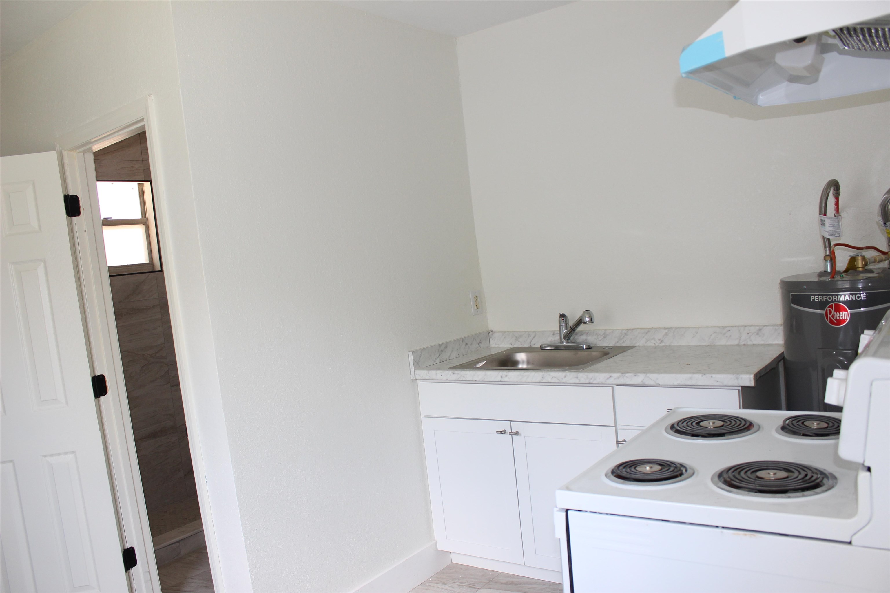 2141 Poppy Street Unit: -