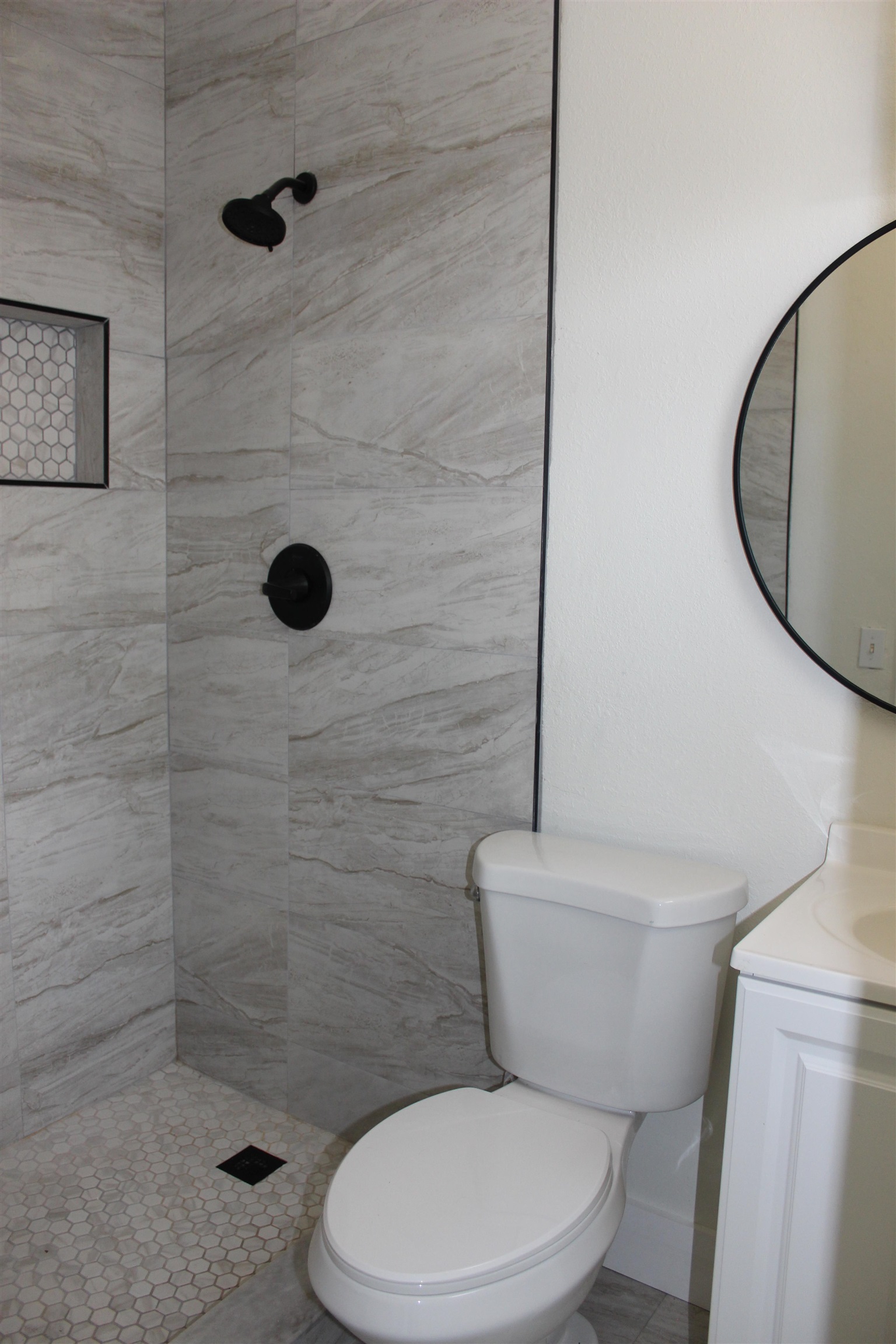 2141 Poppy Street Unit: -