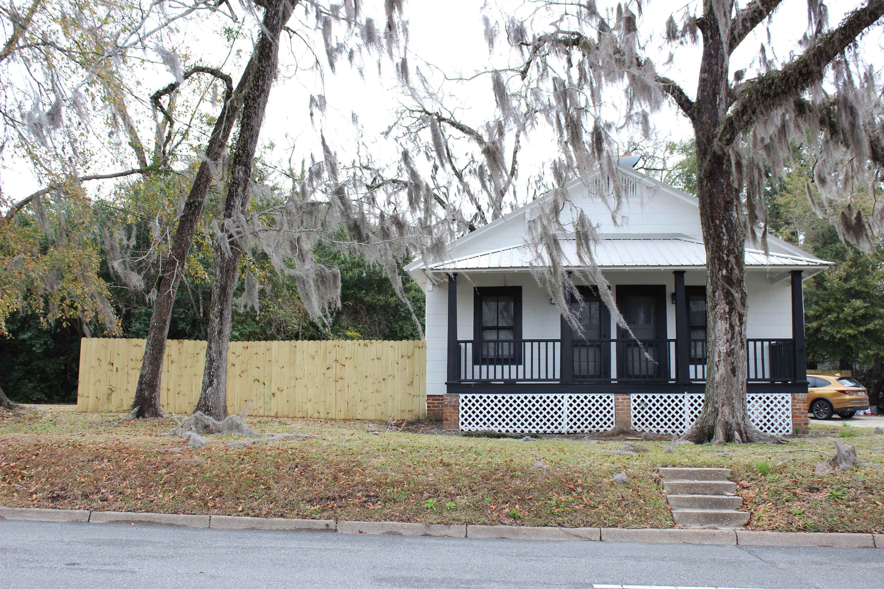 609 N Bronough Street