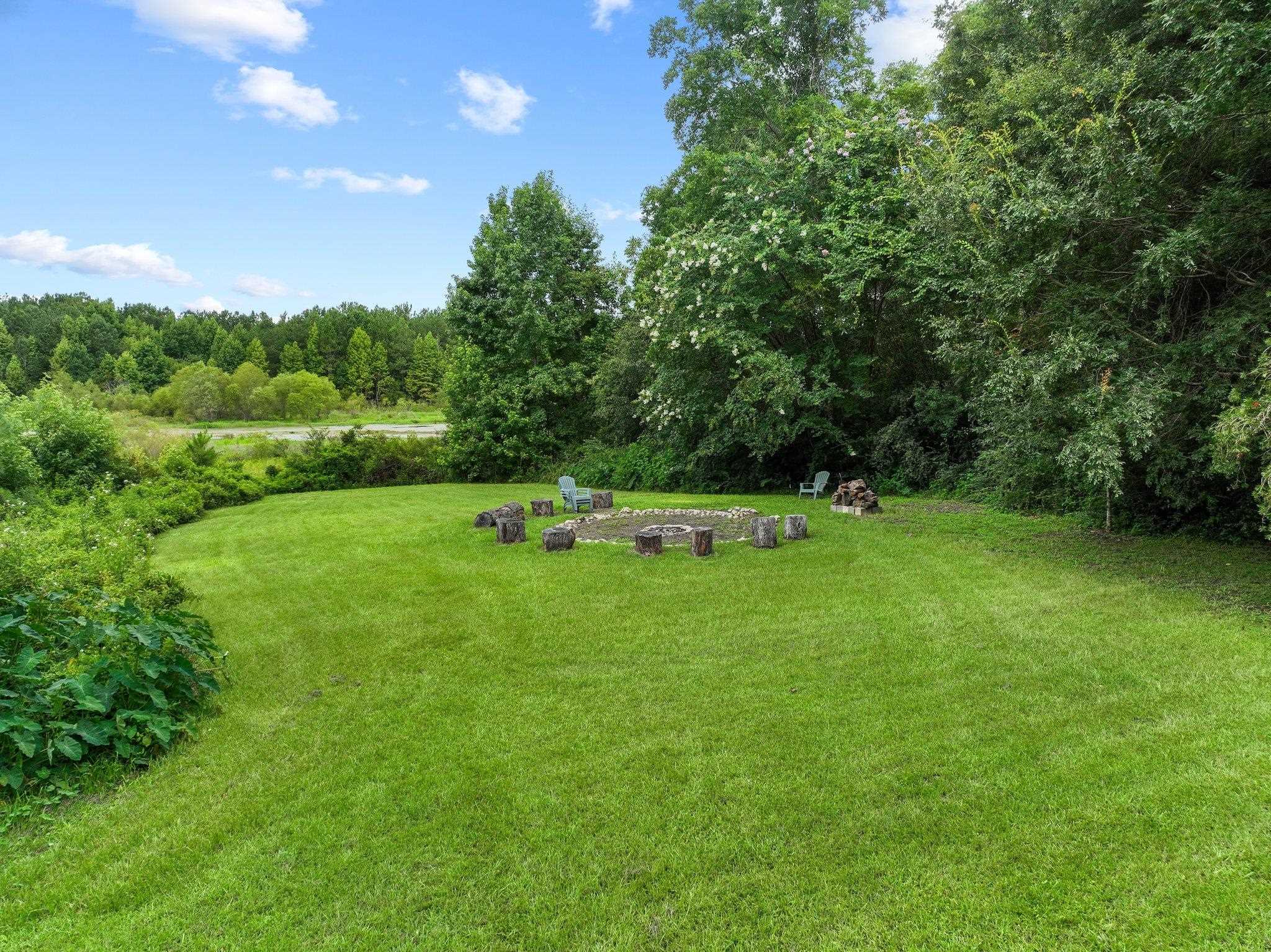 3216 Lakeshore Drive