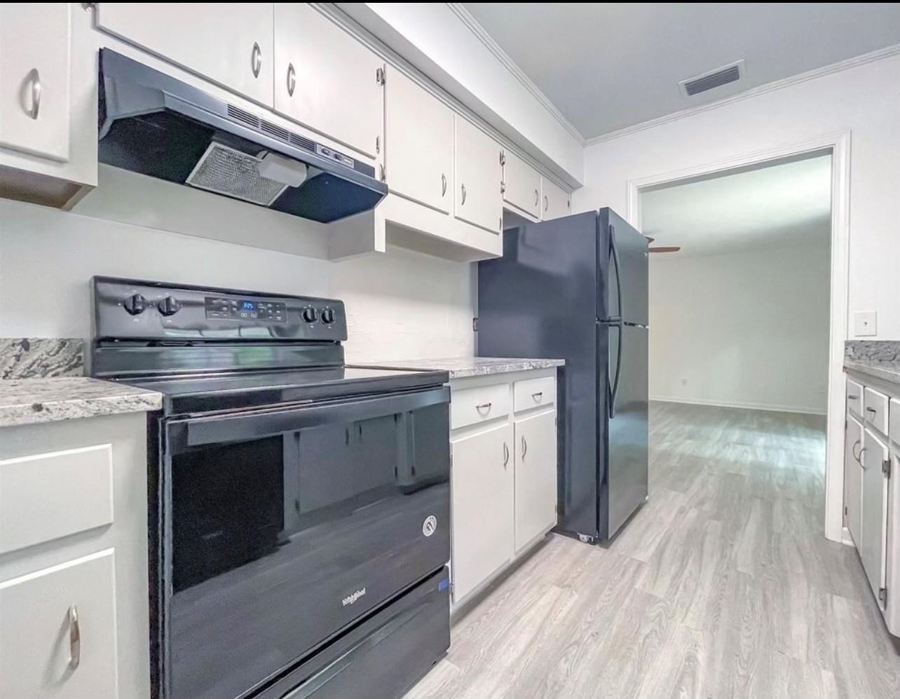 2421 Lola Drive