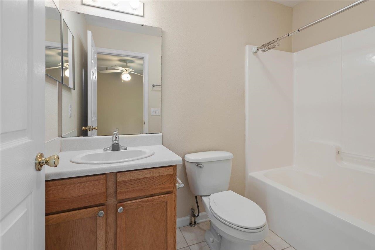 2740 W Tharpe Street Unit: 107