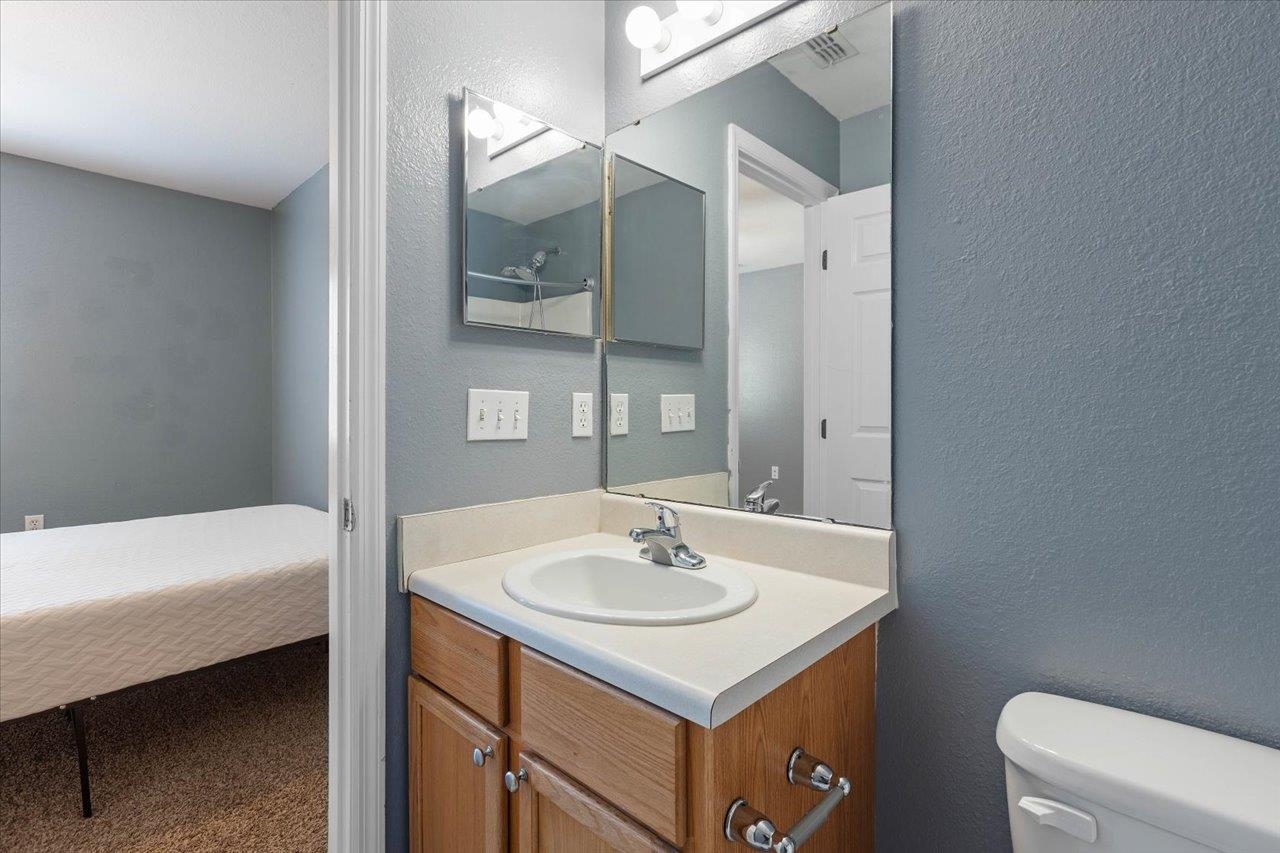 2740 W Tharpe Street Unit: 107